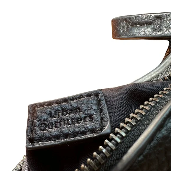 Urban Outfitters mini purse - Picture 2 of 6